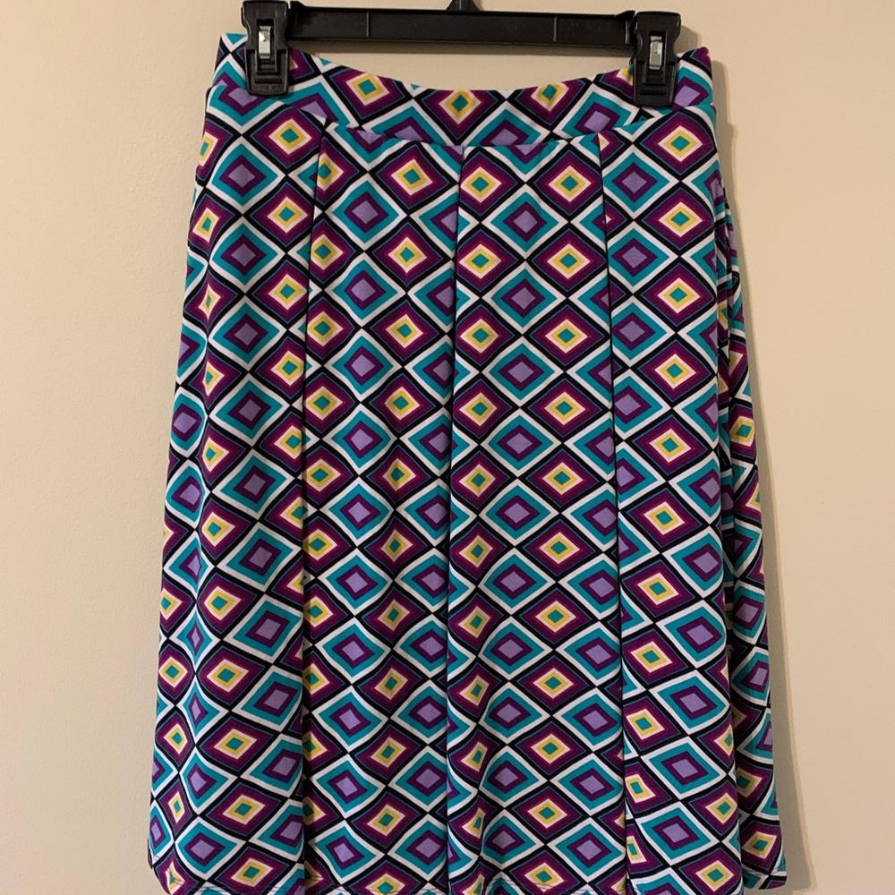 LULAROE Skirt with pockets size Medium